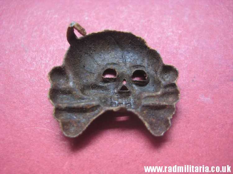 & WW2 original German zinc SKULL BADGE genuine Panzer Collar BADGE - metal detecting find. - Image 4