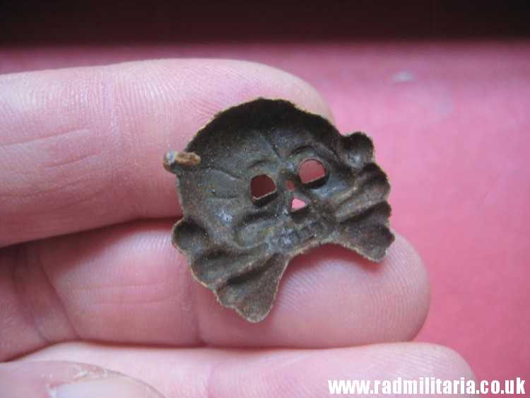 & WW2 original German zinc SKULL BADGE genuine Panzer Collar BADGE - metal detecting find. - Image 9