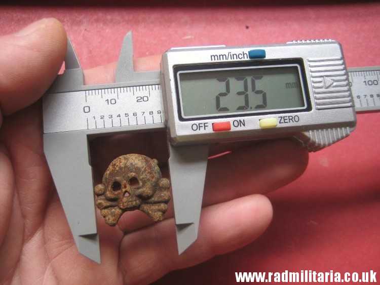 & WW2 original German zinc SKULL BADGE genuine Panzer Collar BADGE - metal detecting find. - Image 11