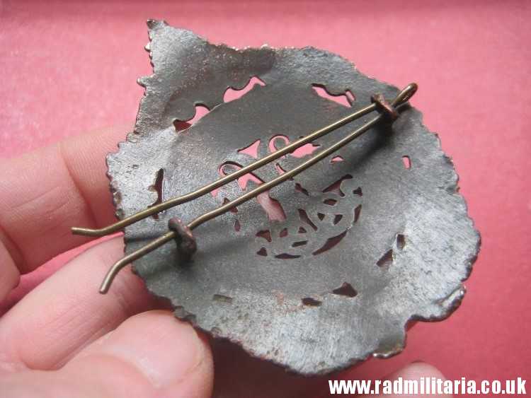 & WW1 Scottish badge: British Military Cap Badge ARGYLL & SUTHERLAND HIGHLANDERS Regiment - 100% genuine. - Image 4