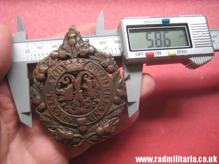 & WW1 Scottish badge: British Military Cap Badge ARGYLL & SUTHERLAND HIGHLANDERS Regiment - 100% genuine. - Image 13