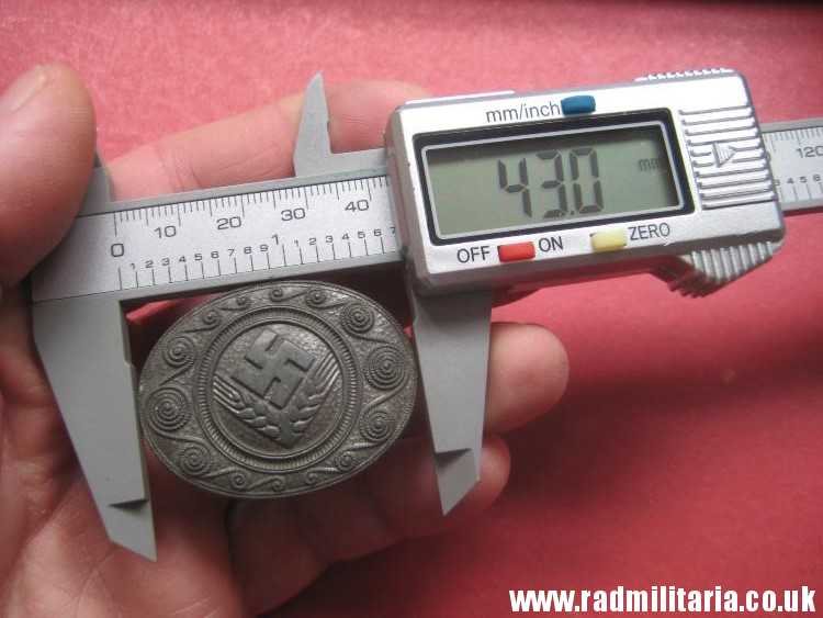 & WW2 original German BROCHE BADGE - RADWJ Broche. REICHSARBEITSDIENST. - Image 8