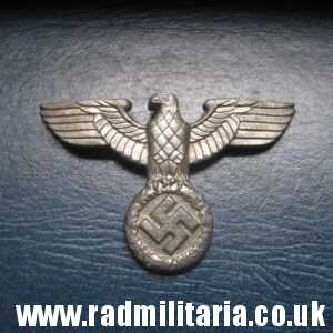 & WW2 Nazi German NSDAP eagle BADGE - zinc Cap Badge, marked: RZM M1/111 - good condition.