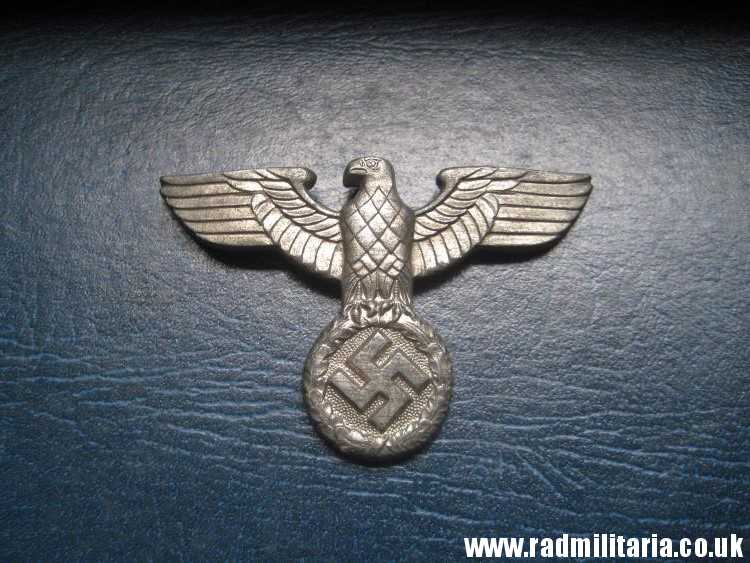 & WW2 Nazi German NSDAP eagle BADGE - zinc Cap Badge, marked: RZM M1/111 - good condition.