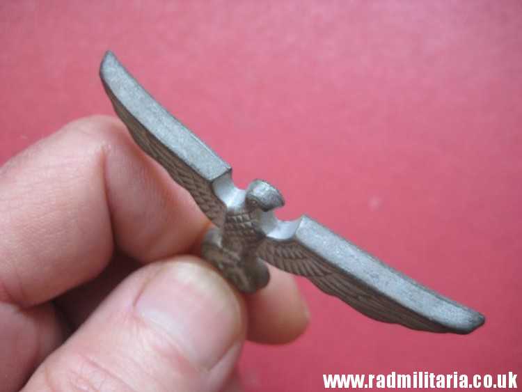 & WW2 original German Wehrmacht EAGLE CAP BADGE in good condition, no maker marks - zinc. - Image 10
