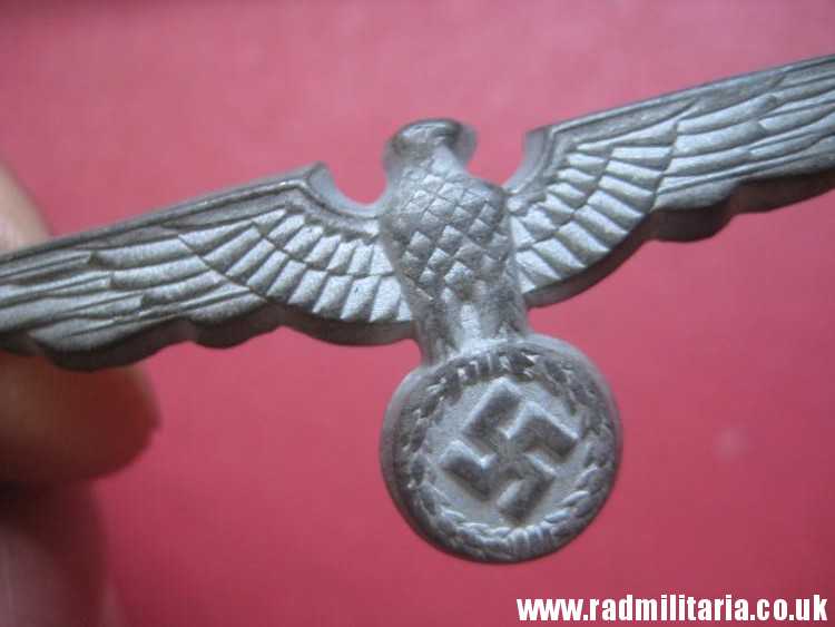 & WW2 original German Wehrmacht EAGLE CAP BADGE in good condition, no maker marks - zinc. - Image 11