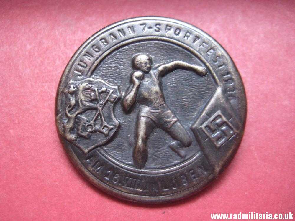 & pre WW2 German HITLER YOUTH HJ 1936 TINNIE BADGE in perfect condition. JUNGBANN 7 SPORTFEST 1936 LUBEN - genuine !! - Image 2