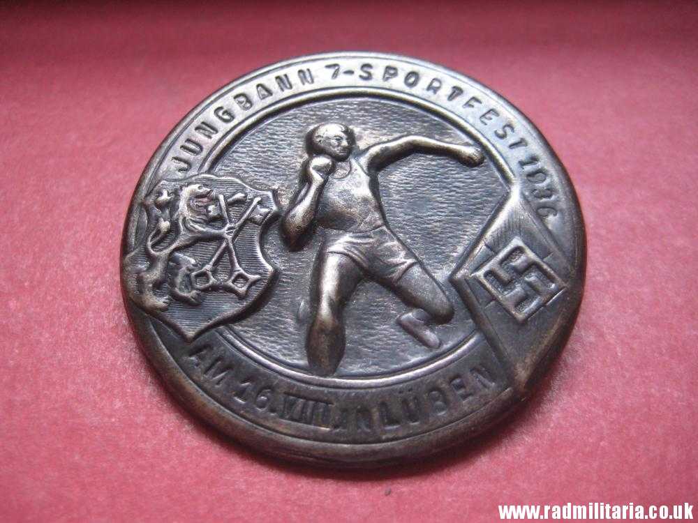 & pre WW2 German HITLER YOUTH HJ 1936 TINNIE BADGE in perfect condition. JUNGBANN 7 SPORTFEST 1936 LUBEN - genuine !!