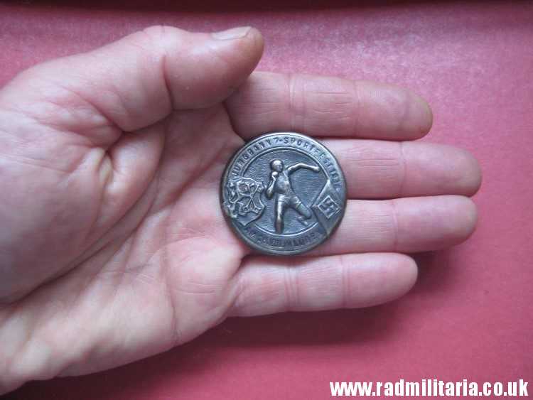 & pre WW2 German HITLER YOUTH HJ 1936 TINNIE BADGE in perfect condition. JUNGBANN 7 SPORTFEST 1936 LUBEN - genuine !! - Image 12