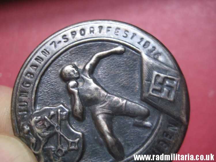 & pre WW2 German HITLER YOUTH HJ 1936 TINNIE BADGE in perfect condition. JUNGBANN 7 SPORTFEST 1936 LUBEN - genuine !! - Image 13