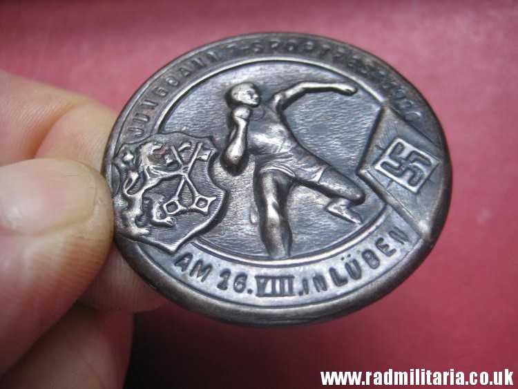 & pre WW2 German HITLER YOUTH HJ 1936 TINNIE BADGE in perfect condition. JUNGBANN 7 SPORTFEST 1936 LUBEN - genuine !! - Image 5