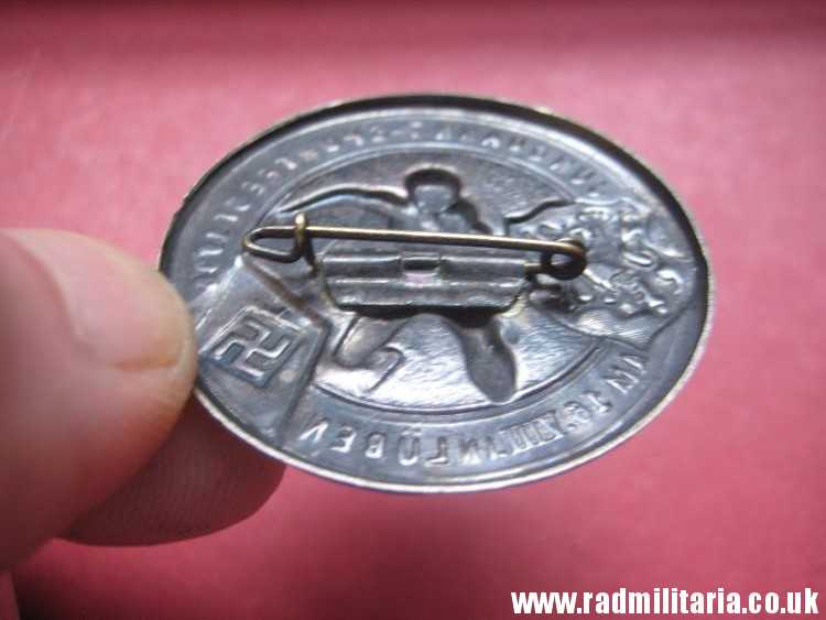 & pre WW2 German HITLER YOUTH HJ 1936 TINNIE BADGE in perfect condition. JUNGBANN 7 SPORTFEST 1936 LUBEN - genuine !! - Image 7