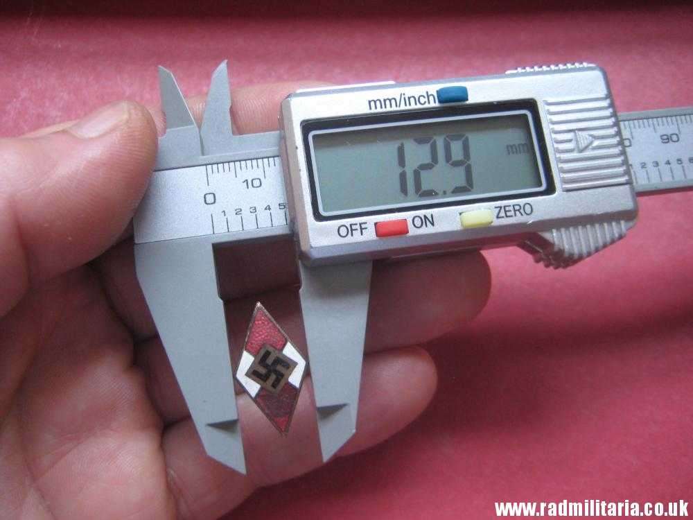 & WW2 GERMAN HJ MEMBERSHIP ENAMEL BADGE - HitlerJugend. RZM M1/78 Ges. Gesch. GENUINE ! - Image 6