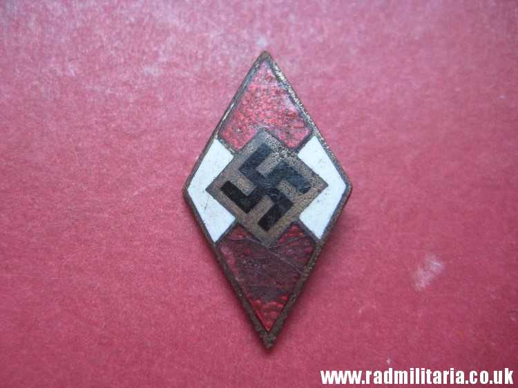 & WW2 GERMAN HJ MEMBERSHIP ENAMEL BADGE - HitlerJugend. RZM M1/78 Ges. Gesch. GENUINE ! - Image 2