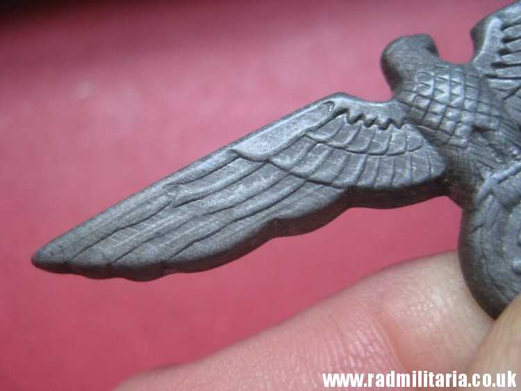 & WW2 original German Wehrmacht EAGLE CAP BADGE in good condition, no maker marks - zinc. - Image 9