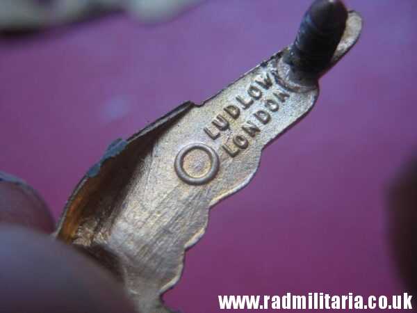 & WW2 Royal Air Force BADGE RAF original badge with maker mark: LUDLOW LONDON, rare. Genuine !! - Image 3