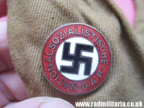 & original WW2 German SA (SturmAbteilung) brown TIE with enamel NSDAP membership badge, as found - 100% genuine. - Image 16