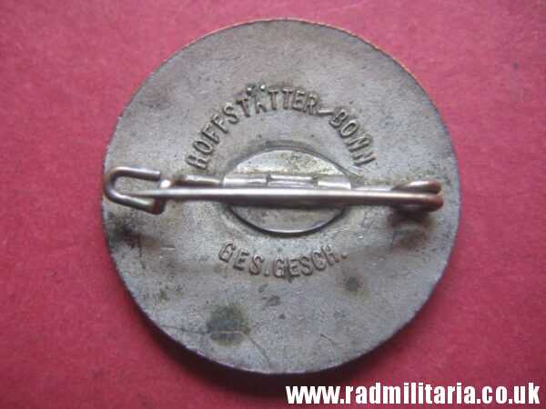& original WW2 German SA (SturmAbteilung) brown TIE with enamel NSDAP membership badge, as found - 100% genuine. - Image 5