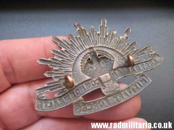& WW1 Australian RISING SUN BADGE Cap Badge, marked: Stokes Melb. original !! - Image 10