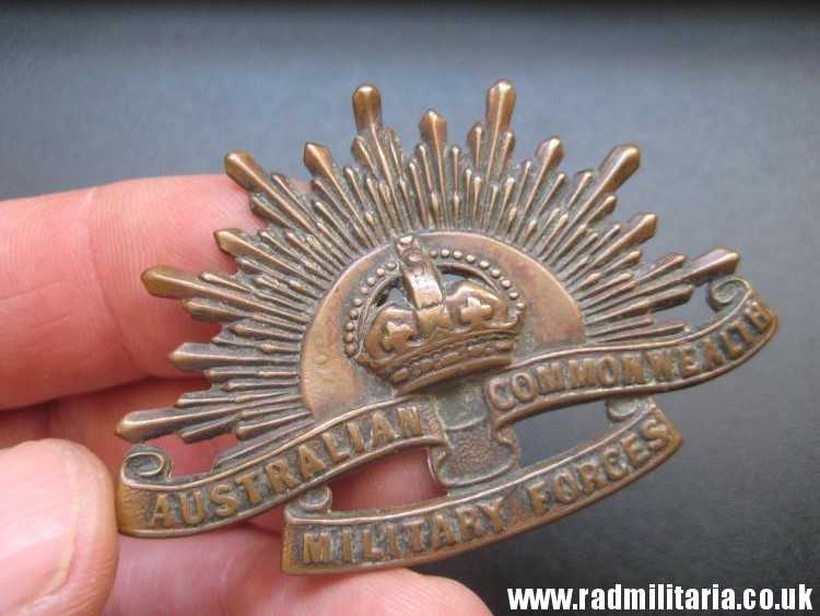 & WW1 Australian RISING SUN BADGE Cap Badge, marked: Stokes Melb. original !! - Image 14