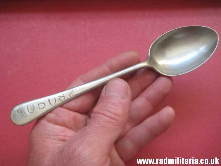& WW2 British RAF cutlery - SPOON, maker: C BROS S 1939 - A.M. Air Ministry no.905082 - Image 2