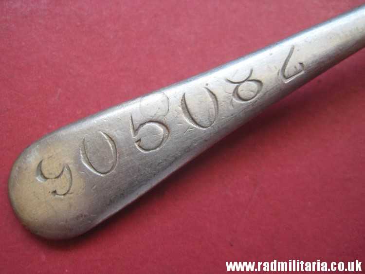 & WW2 British RAF cutlery - SPOON, maker: C BROS S 1939 - A.M. Air Ministry no.905082 - Image 5