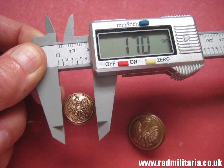 & WW2 RAF 2 Polish MILITARY BUTTONS - SET of 2, marked: FIRMIN London. Polish Air Force. - Image 4