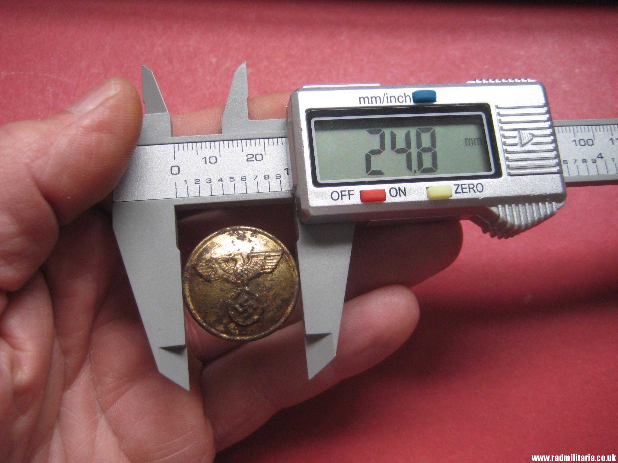 & WW2 German metal BUTTON with EAGLE, Deutsche Reichsbahn? - Image 10