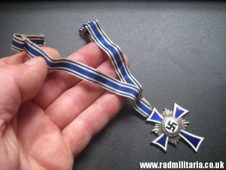 & WW2 original German CROSS - DER DEUTSCHEN MUTTER silver class, perfect condition - Image 5