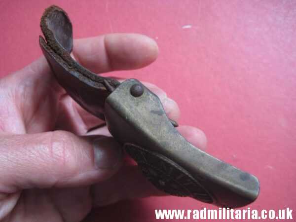 & WW1 German BELT BUCKLE with leather. 100% genuine - as found. Maker: ENDERLICH. N. BERLIN. - Image 19
