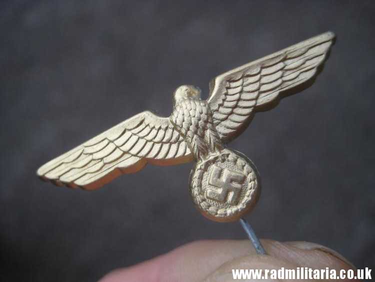 & original German KRIEGSMARINE EAGLE Cap BADGE - small size. - Image 18