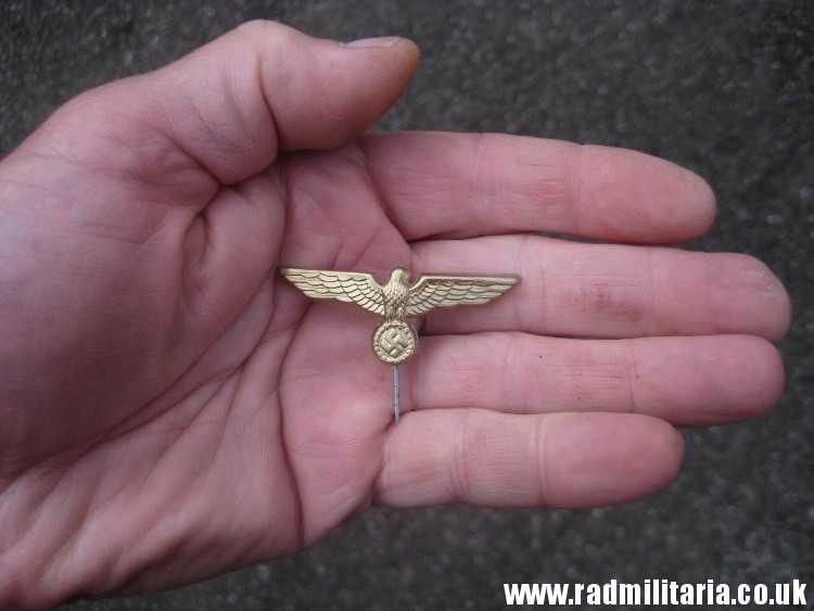 & original German KRIEGSMARINE EAGLE Cap BADGE - small size. - Image 20