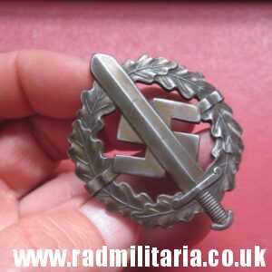 & WW2 German SA SPORT BADGE maker: BERG & NOLTE A.G. made of steel no. 482488 - genuine !!