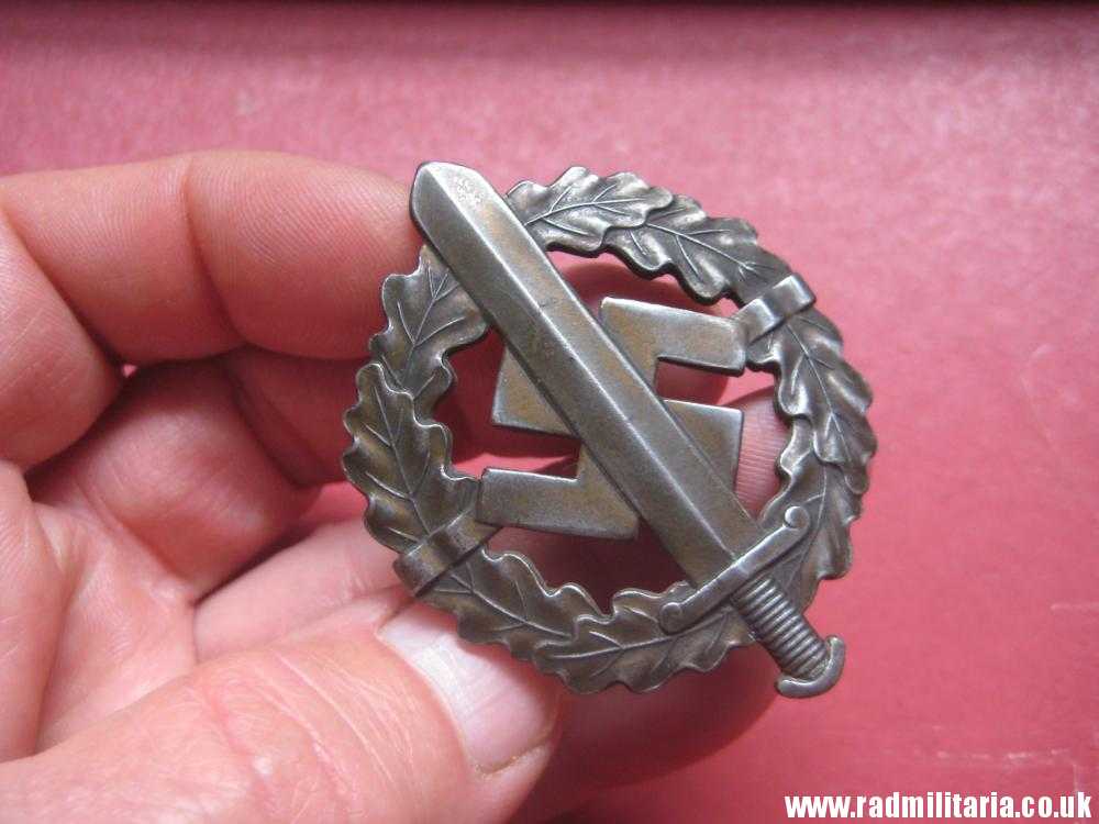 & WW2 German SA SPORT BADGE maker: BERG & NOLTE A.G. made of steel no. 482488 - genuine !!