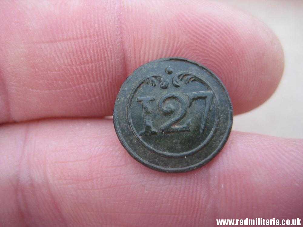 & original small NAPOLEONIC 127th Infantry Regiment BUTTON with number - metal detecting find. FRANCE - Image 4