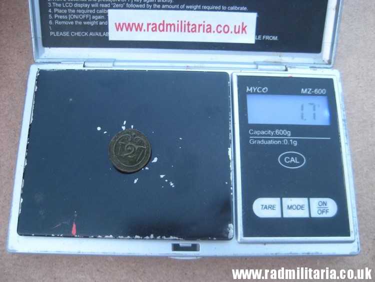& original small NAPOLEONIC 127th Infantry Regiment BUTTON with number - metal detecting find. FRANCE - Image 7