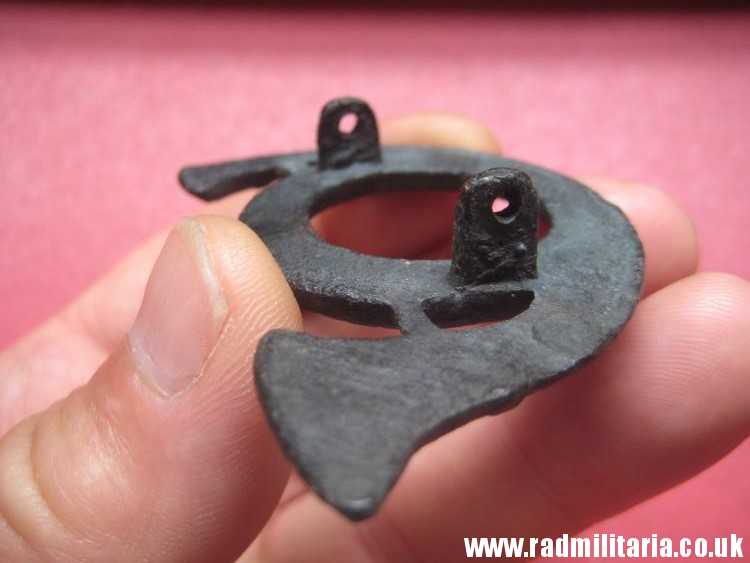 & original French ammunition pouch HORN METAL BADGE Voltiegeur of the Line, Napoleonic Wars. - Image 6