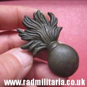 & original FLAMING GRENADE ammunition pouch METAL BADGE, Napoleonic Wars.