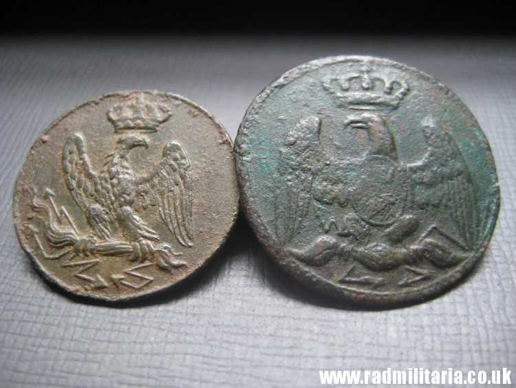 & original SET of 2 Napoleonic Guard BUTTONS with eagle - metal detecting find. FRANCE pre 1815