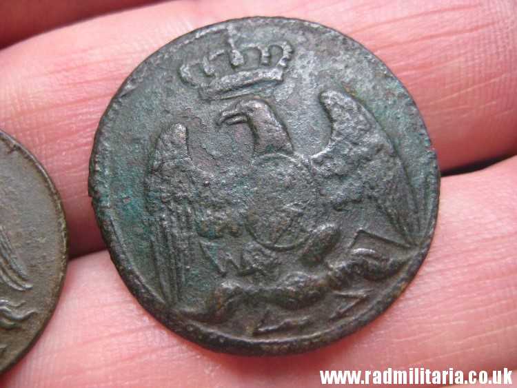 & original SET of 2 Napoleonic Guard BUTTONS with eagle - metal detecting find. FRANCE pre 1815 - Image 11