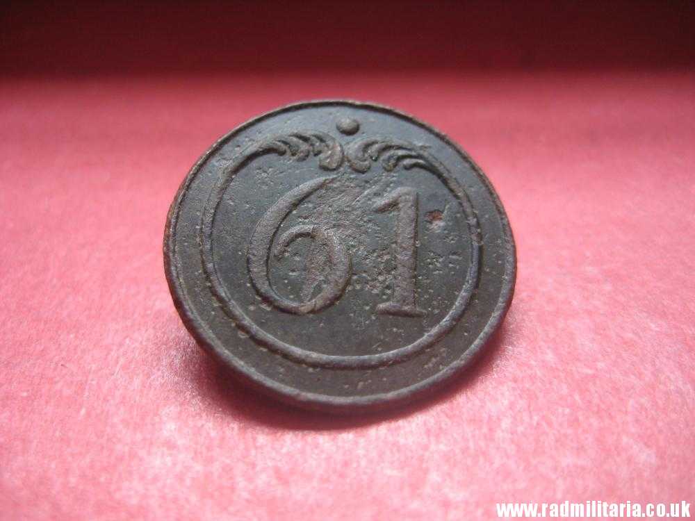 & original large size NAPOLEONIC 61st Infantry Regiment BUTTON with number - metal detecting find. FRANCE - Image 4