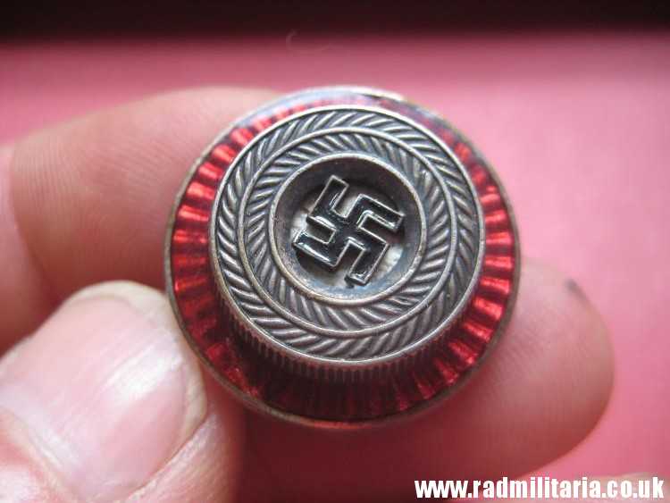 & WW2 genuine German NSDAP political leaders CAP COCKADE with swastika - marked: RZM M1/52 (Deschler & Sohn Munchen).