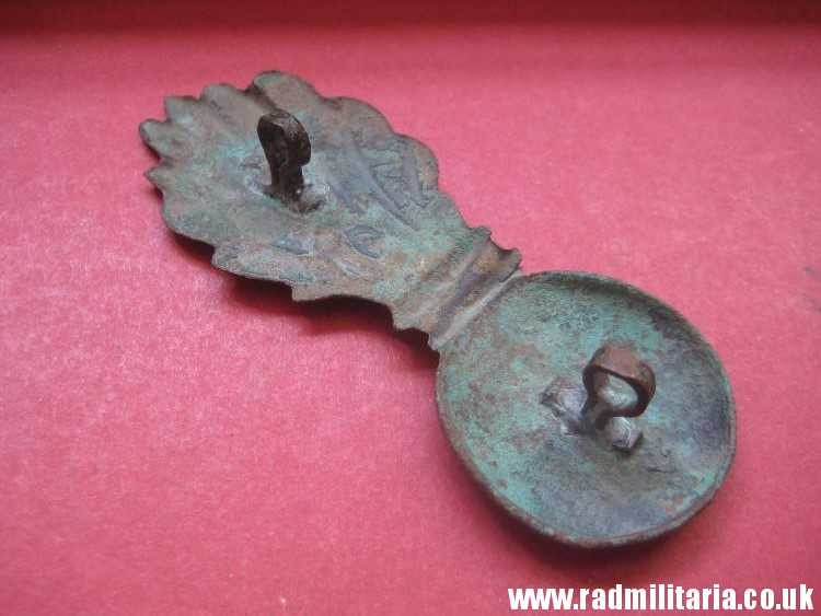 & original FLAMING GRENADE cap? METAL BADGE, Napoleonic Wars. - Image 8