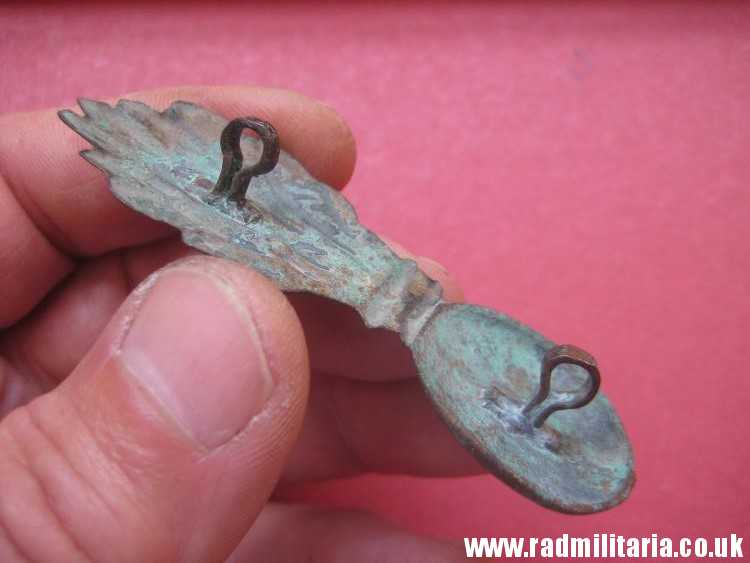 & original FLAMING GRENADE cap? METAL BADGE, Napoleonic Wars. - Image 11