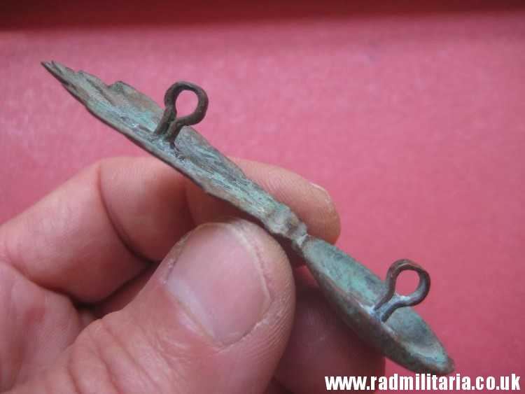 & original FLAMING GRENADE cap? METAL BADGE, Napoleonic Wars. - Image 14