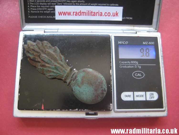 & original FLAMING GRENADE cap? METAL BADGE, Napoleonic Wars. - Image 20