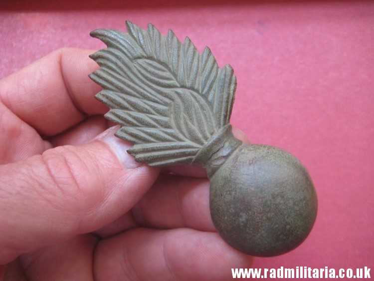 & original FLAMING GRENADE ammunition pouch METAL BADGE, Napoleonic Wars. - Image 15
