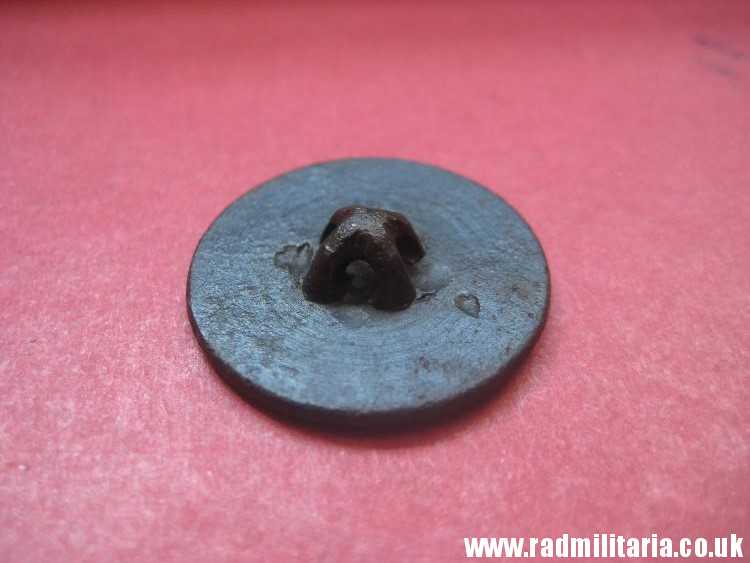 & original NAPOLEONIC 7th Artillery Regiment BUTTON with number and crossd Cannons - metal detecting find. FRANCE pre 1815 - Image 6