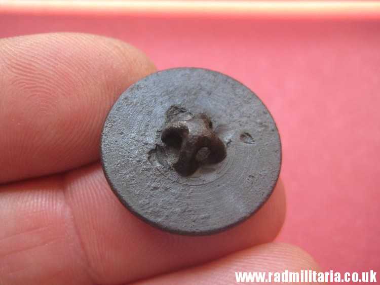 & original NAPOLEONIC 7th Artillery Regiment BUTTON with number and crossd Cannons - metal detecting find. FRANCE pre 1815 - Image 16