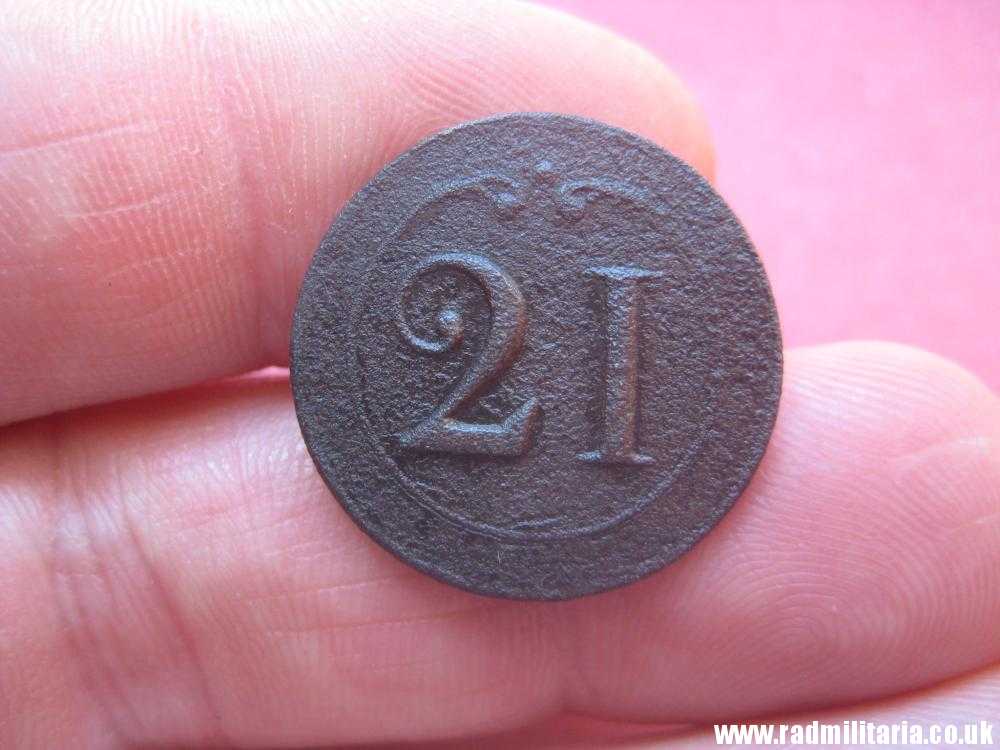 & original large size NAPOLEONIC 21st Infantry Regiment BUTTON with number - metal detecting find. FRANCE pre 1815 - Image 9